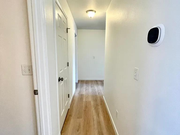3144 S Virginia Ave — Photo 11