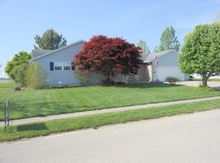 203 E Elm Ave, Effingham, IL 62401