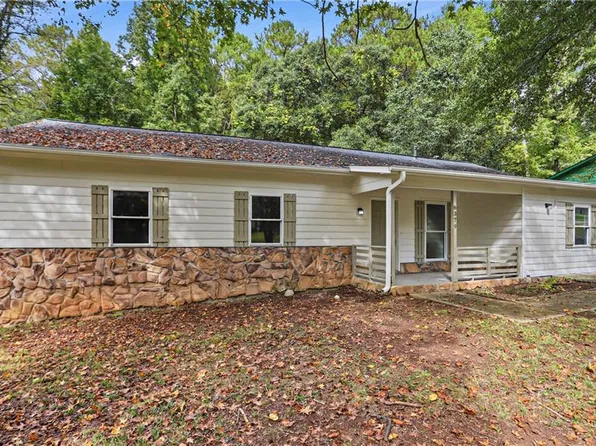 6379 Leverett Dr, Lithonia, GA 30038