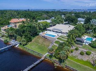 30 Rio Vista Dr, Sewalls Pt, FL 34996