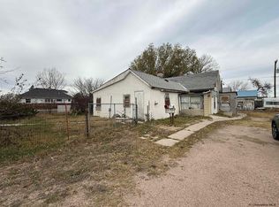 618 W 9th St, Cheyenne, WY 82007
