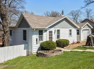 2114 Evergreen Ave, Fox River Grove, IL 60021