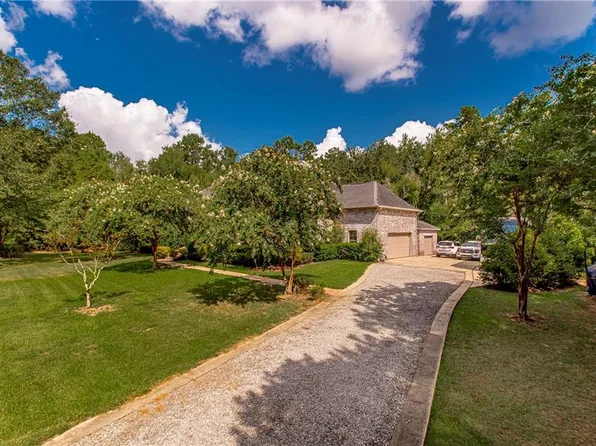 18689 Clear Creek Ln, Covington, LA 70435