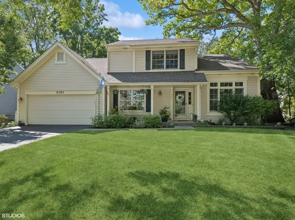 3101 Harvest Ct, Island Lake, IL 60042
