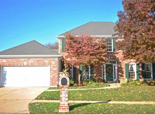 543 Arbor Meadow Dr, Ballwin, MO 63021