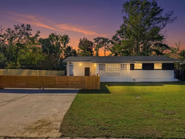 8628 Blarney Stone Ct, Jacksonville, FL 32216