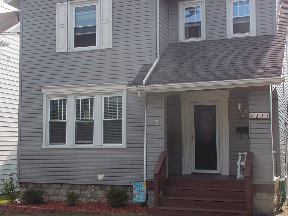 205 Violet Street