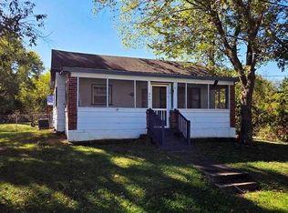 416 W Gravel St, Clinton, MO 64735