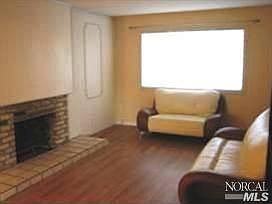 LIVING ROOM WITH FIREPLACE