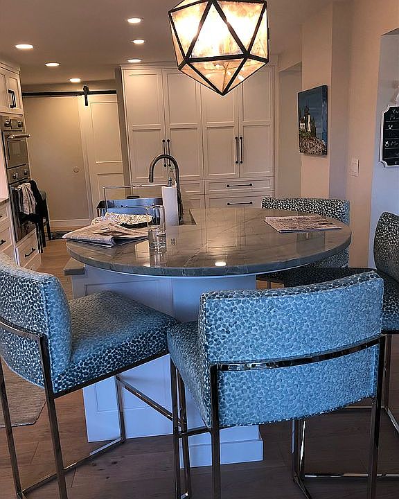 1st image of 3837 Island Park Dr