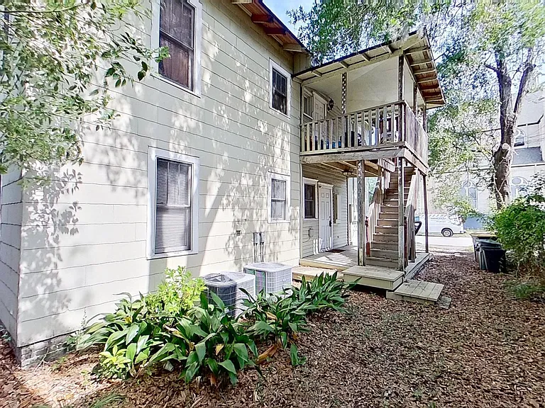 2025 N Laura St — Photo 7