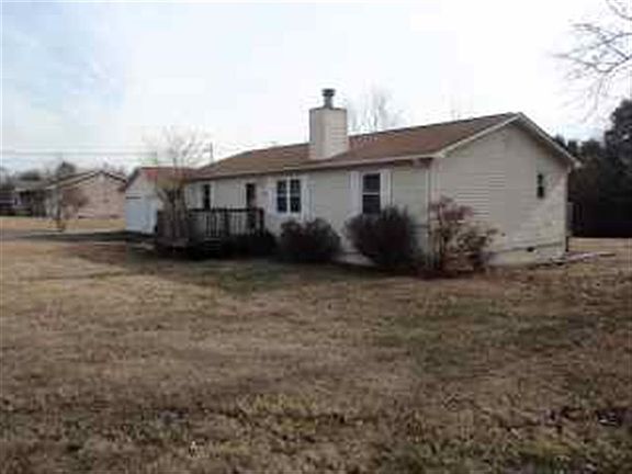 2nd image of 529 Canter Ln