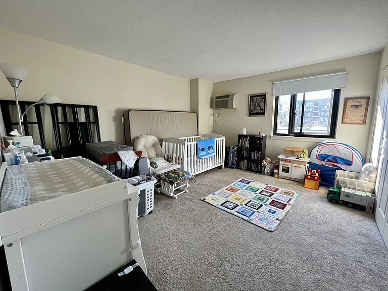 84 Pleasant St #2 — Photo 13