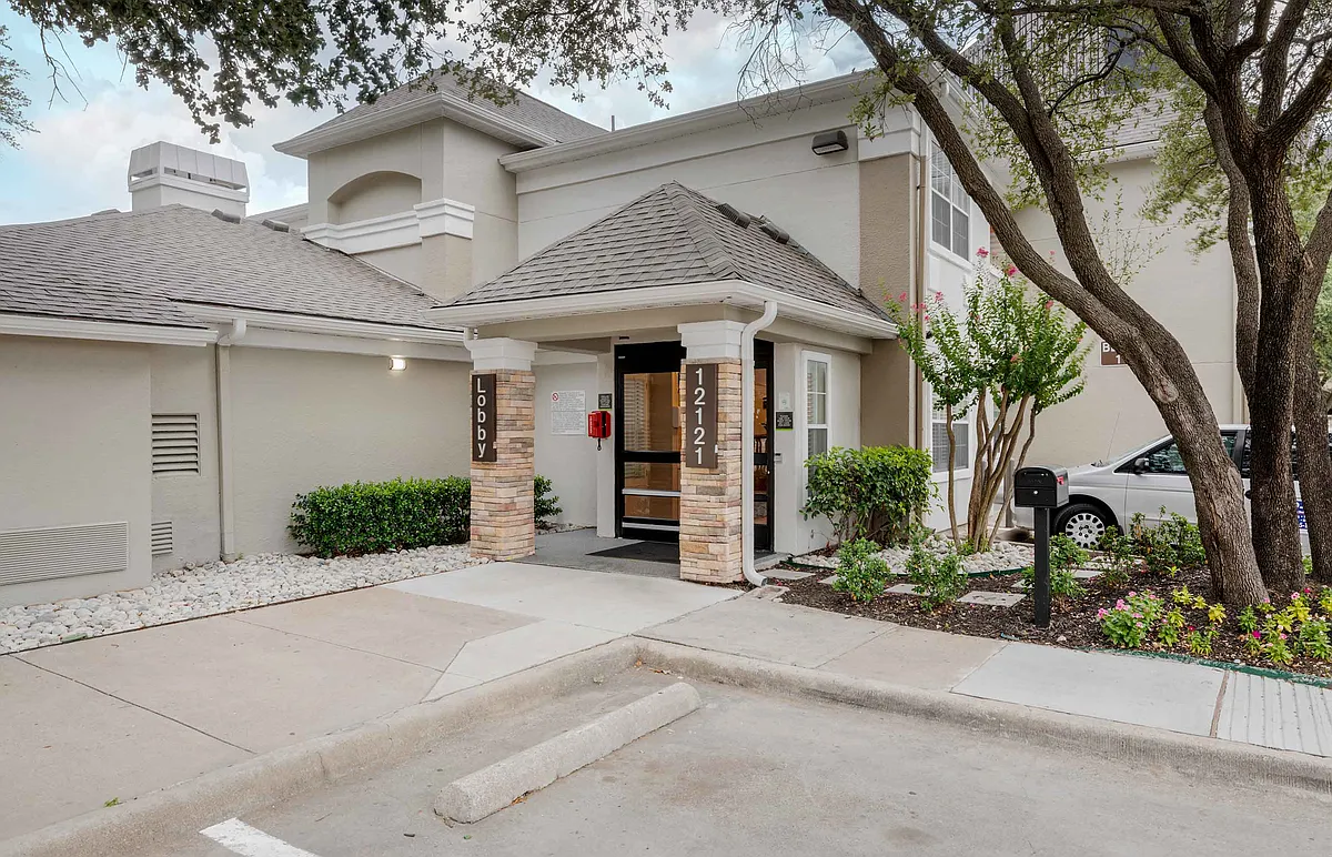 Exterior - Dallas - Coit Road