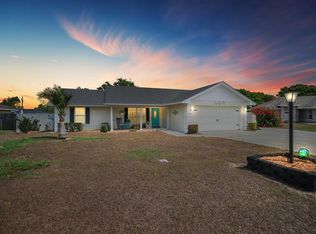 334 Cherry Tree St, Eustis, FL 32726