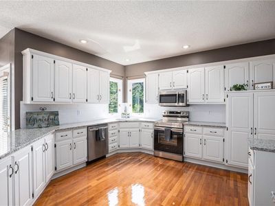 12131 S Rene St, Olathe, KS, 66062