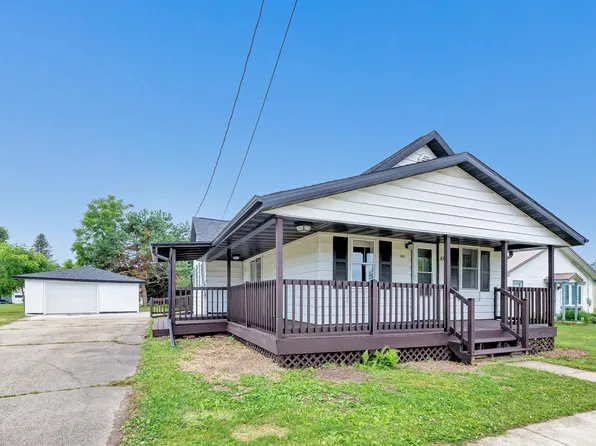 409 Spaulding St, Tigerton, WI 54486