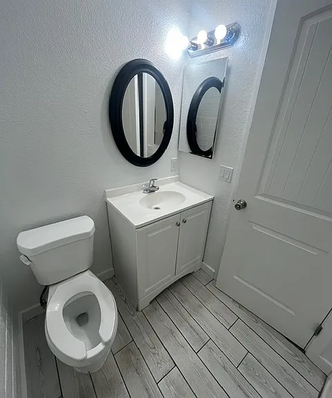 4736 W Bethany Home Rd #4 — Photo 8