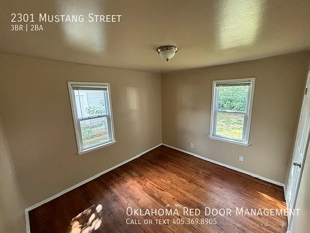 2301 Mustang St — Photo 6