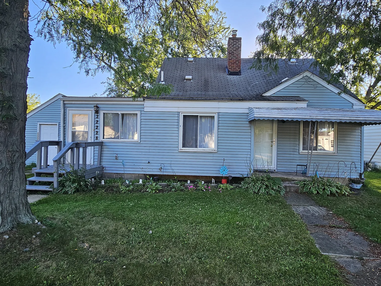 3 bed, 1114 sqft, $1,600 — Photo 1