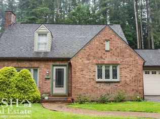 25 Round Hill Rd, Williamsport, PA 17701