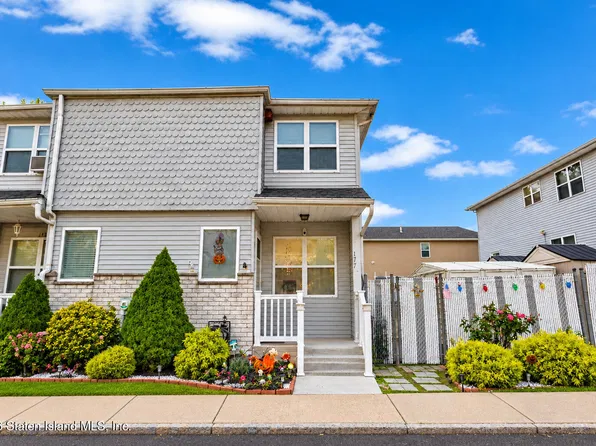 177 Lorraine Loop, Staten Island, NY 10309