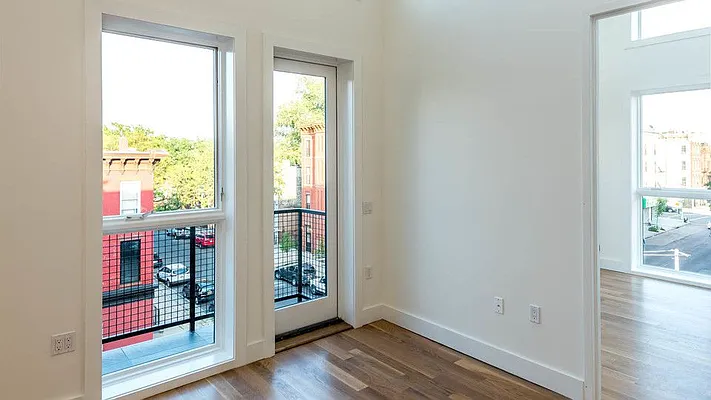 Rented by Nooklyn NYC LLC | media 18