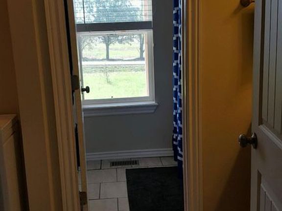 Front bathroom and laundry 