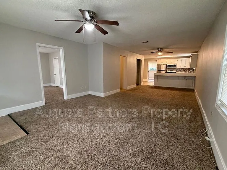 717 Eve St — Photo 5