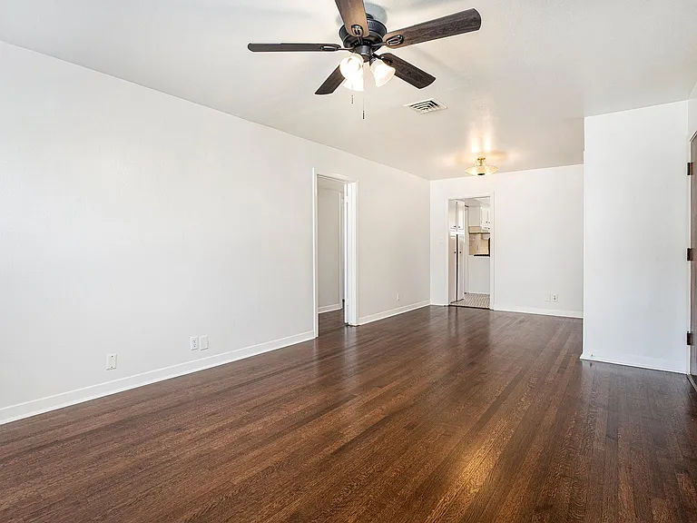 6325 Rowan Ln — Photo 4