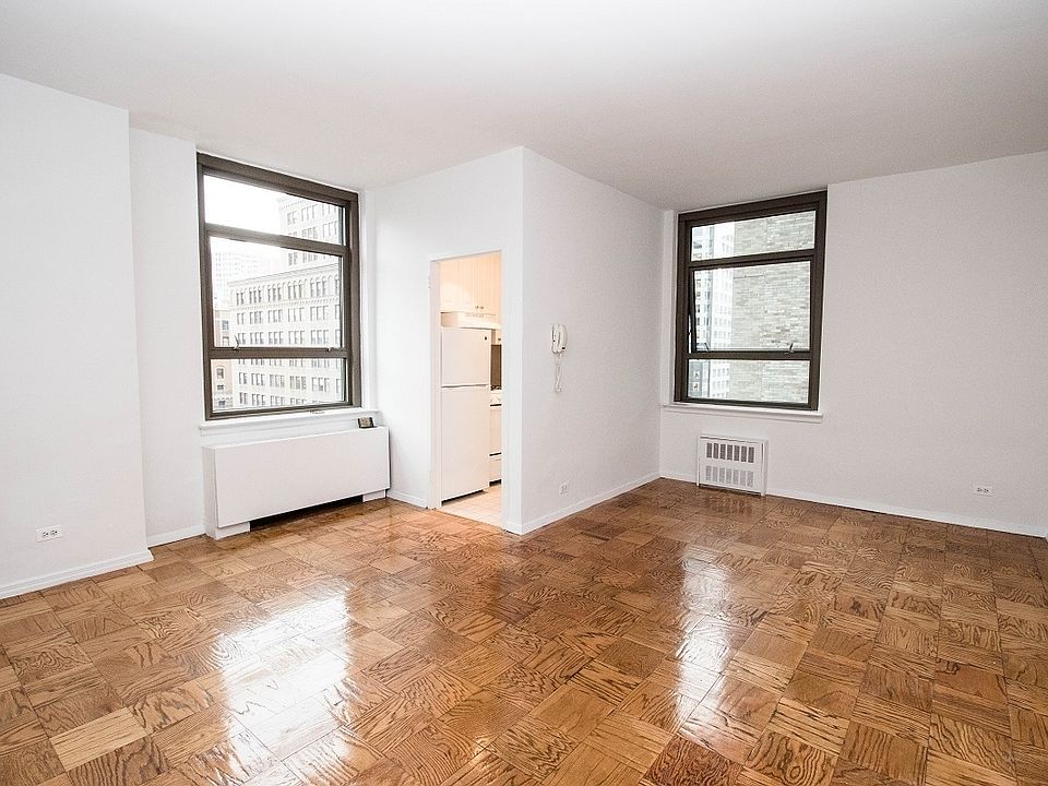 1st image of 4 Park Ave APT 4L