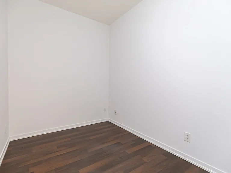 38 Joe Shuster Way — Photo 19