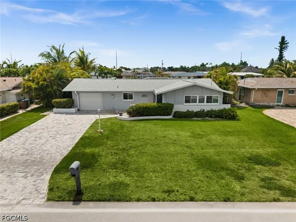 3014 SE 17th Ave, Cape Coral, FL 33904