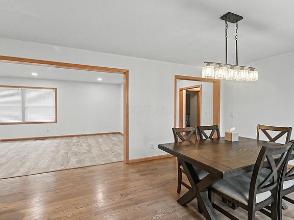 5th image of 4418 Hook Rd