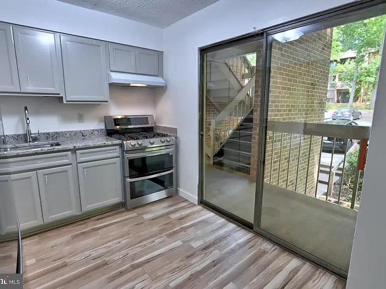 1580 Moorings Dr #11B — Photo 27