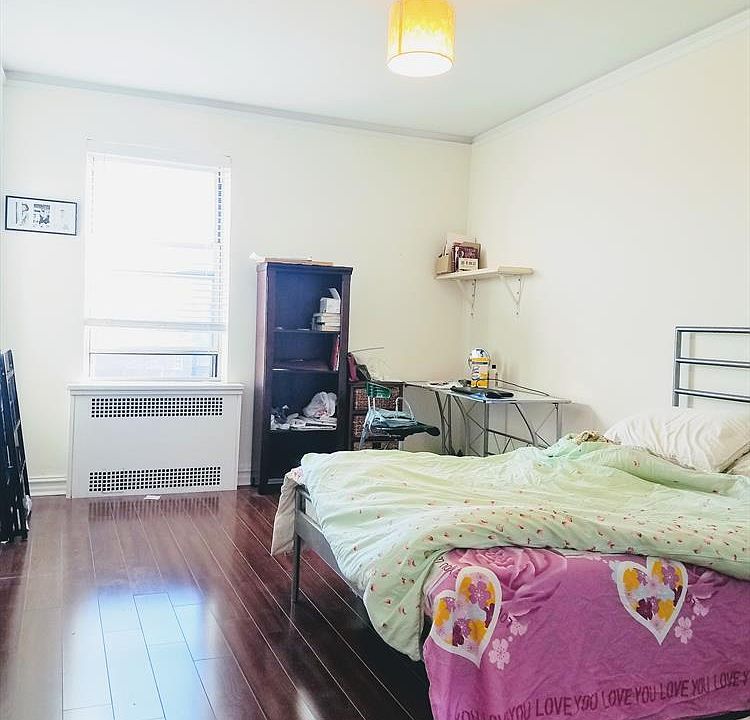 1st image of 2106 33rd St APT A4
