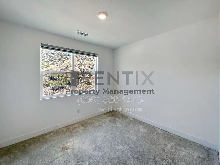 19206 Blackthorn Dr — Photo 33