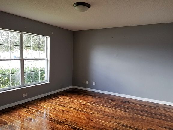 2nd image of 3010 Sand Stone Cir