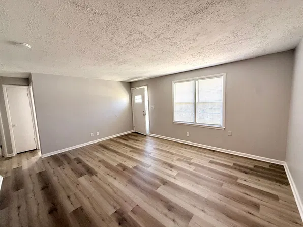 5941 Raytown Road, 5941 Raytown Rd APT D, Kansas City, MO 64133