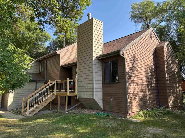 1509 3rd Ave SW, Minot, ND 58701