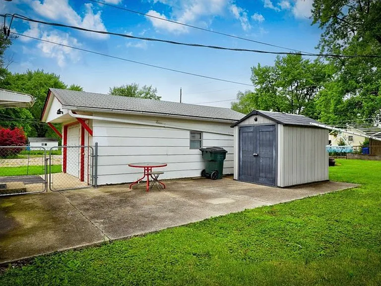 2930 E Wallace St — Photo 3
