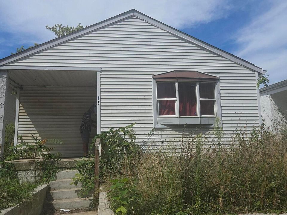 1st image of 823 Bassett Ave
