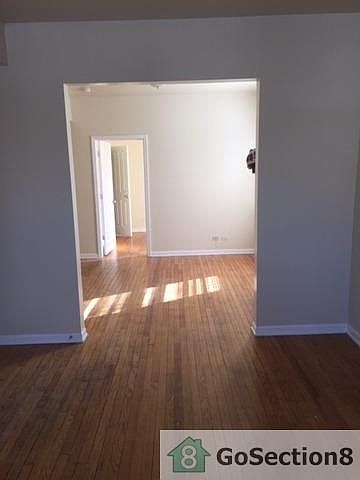 2nd image of 1021 N Lavergne Ave