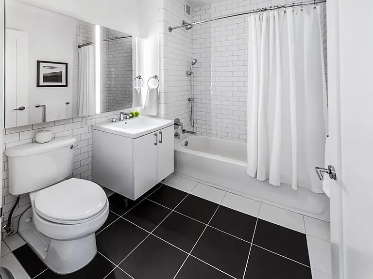 70 Pine St #1420 — Photo 3