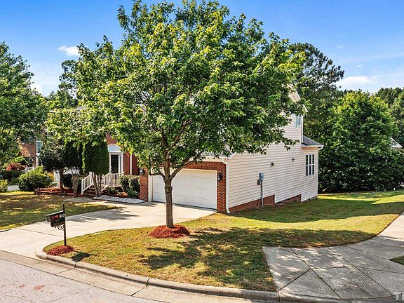 5th image of 500 Normancrest Ct