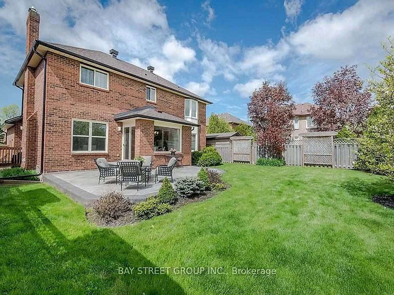1469 Sprucewood Ter — Photo 22