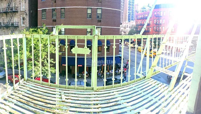 Rented by Manhattan Connection | media 34