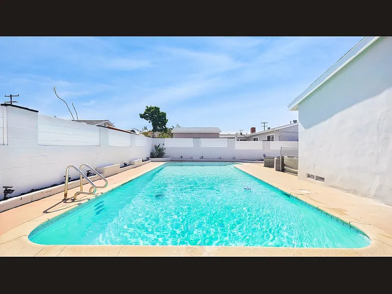 5141 Dubois Dr — Photo 15