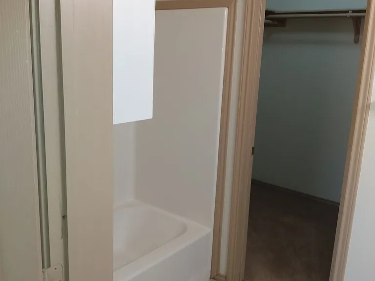 504 Kline Ave #2 — Photo 16