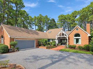 64 Pinewild Drive, Pinehurst, NC 28374
